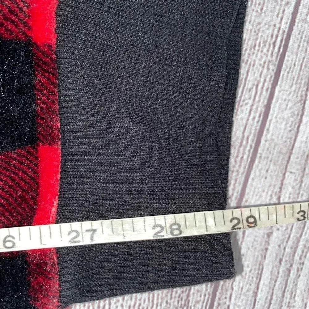 Secret treasures pull on checkered print plush jogger PJ’s red & black sz XL